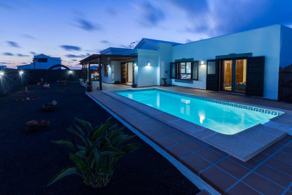 Villa El Faro Playa Blanca (Lanzarote) Exterior foto